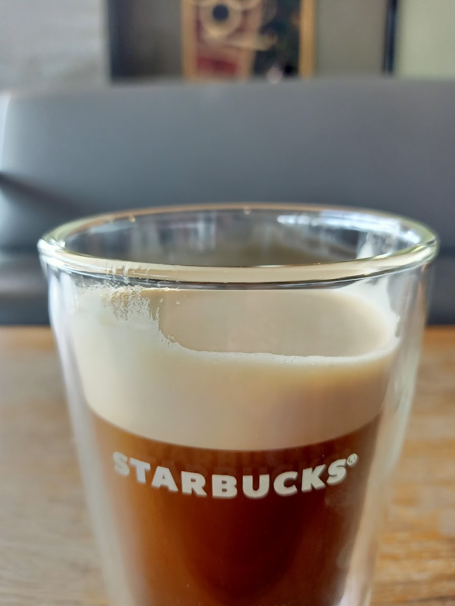 Starbucks Reserve (Central Hatyai) Photo 7