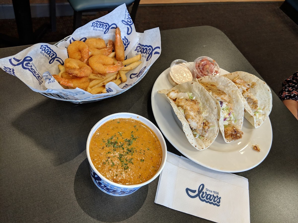 Ivar's Seafood Bar Photo 6