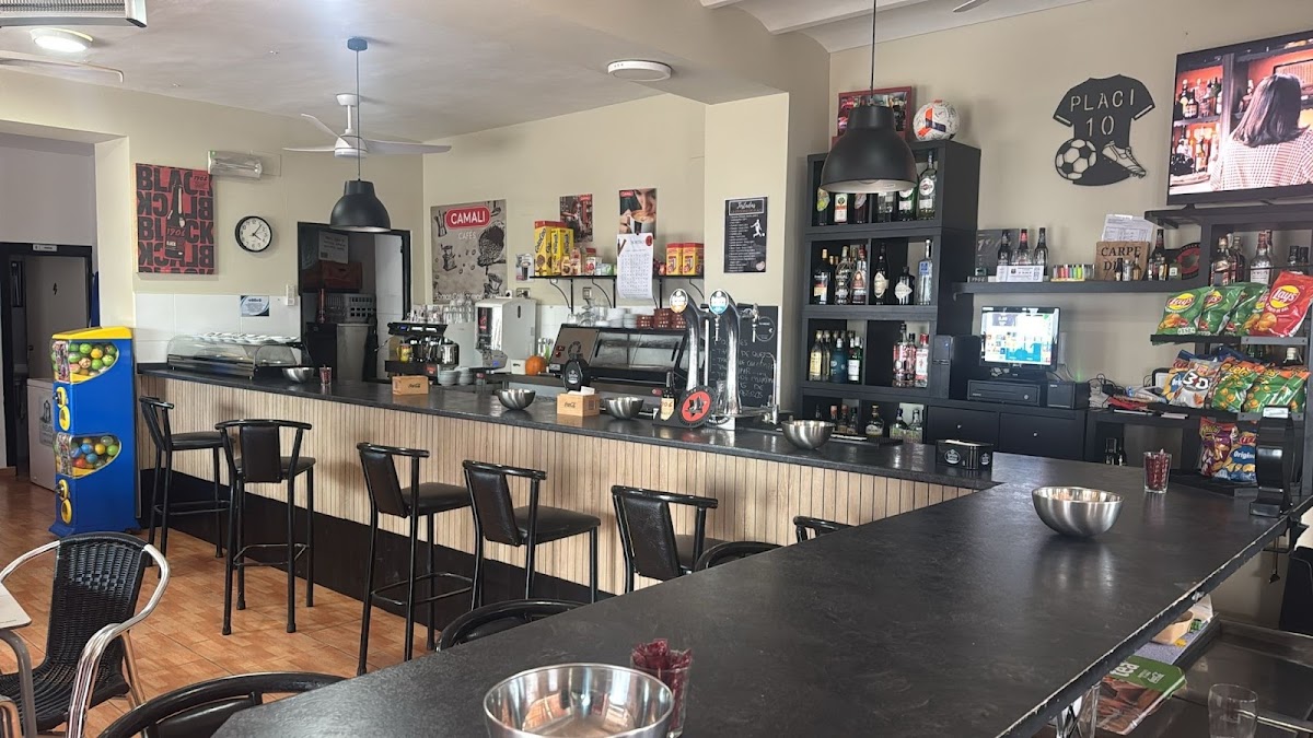 CAFÉ BAR LA ESQUINA DE PLACI