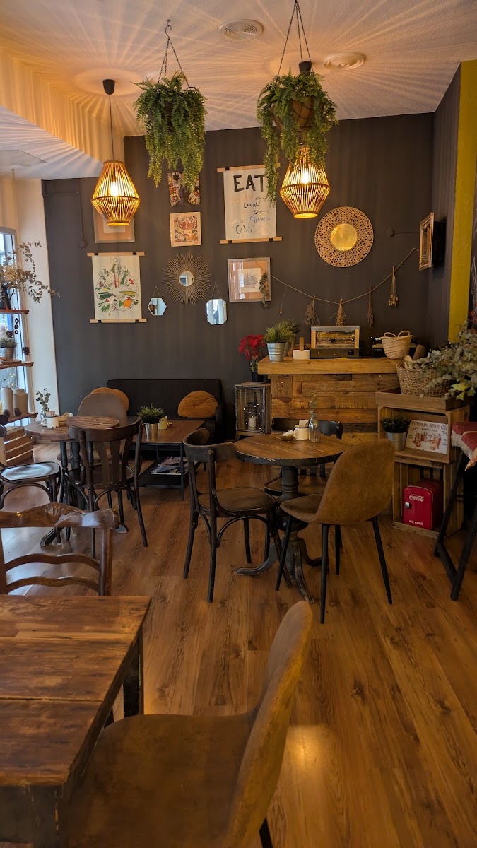 Cilantro Fresh Shop Bar