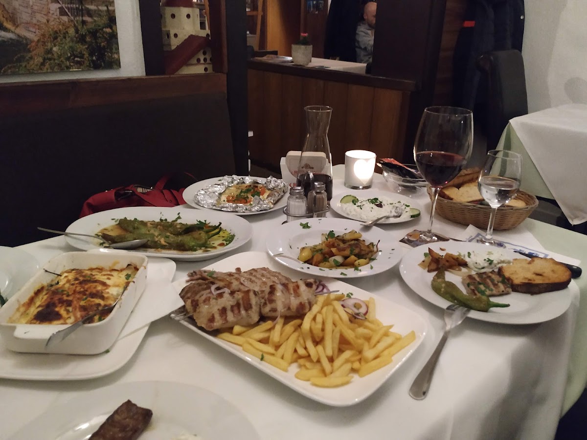 Rhodos Restaurant Photo 10