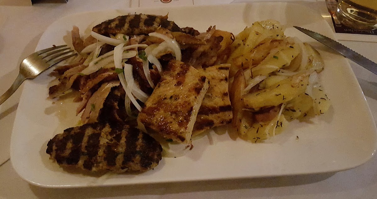 Rhodos Restaurant Photo 6