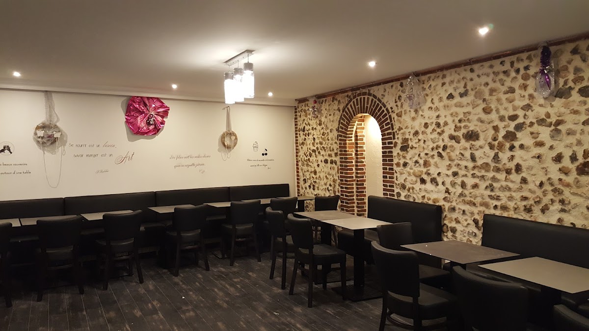 Le Café Piazza Photo 6