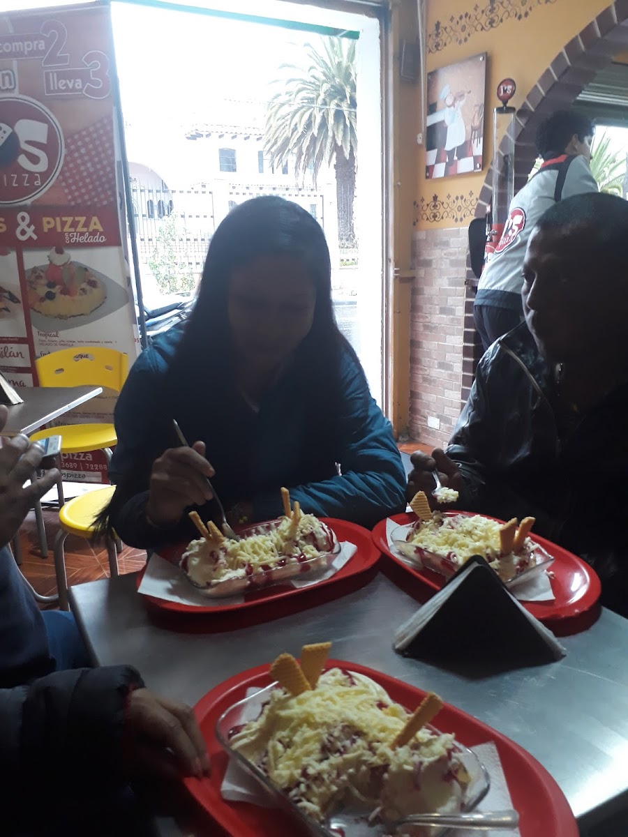Mr. Jos Pizza Photo 7