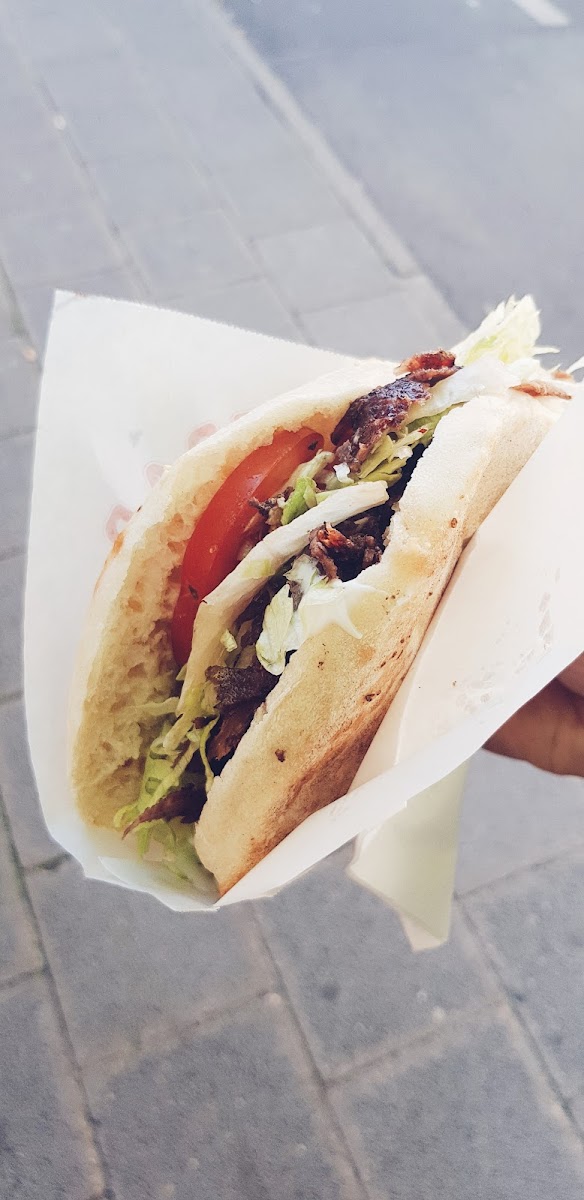 Özcan Döner Photo 5