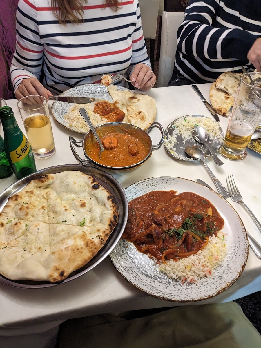 Shukurs Brasserie Photo 8