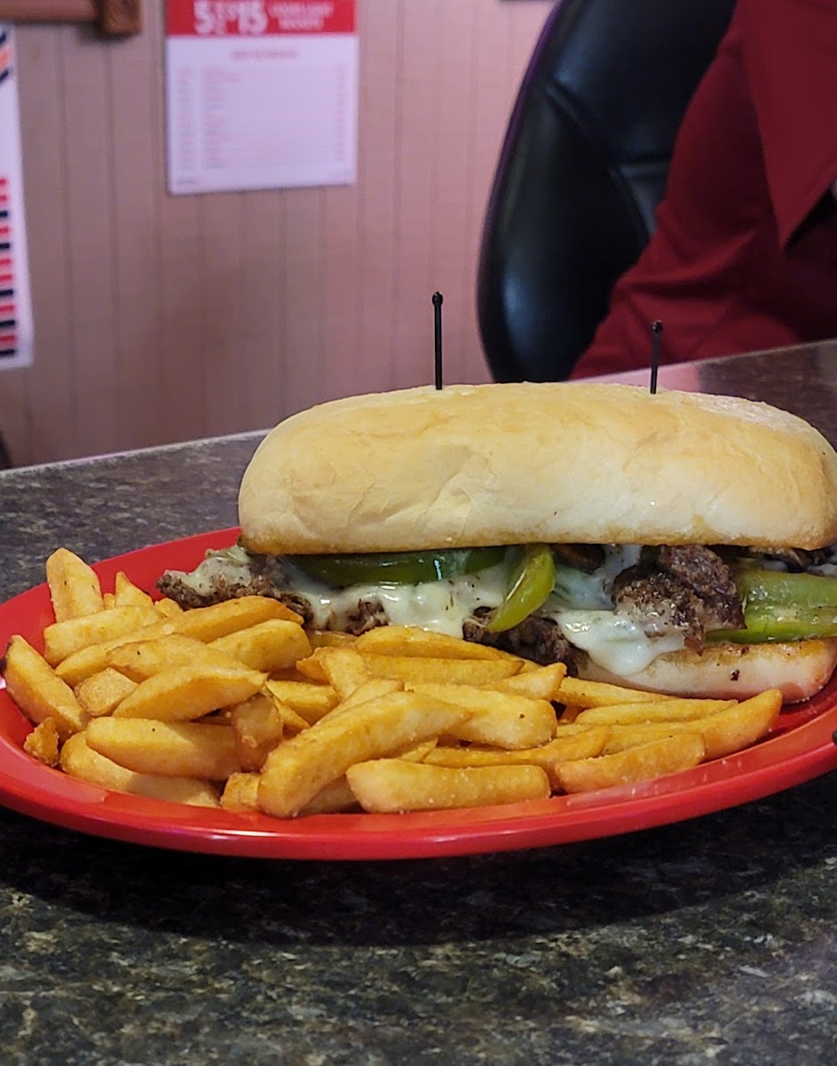 Showboat Burgers and Beer Photo 10