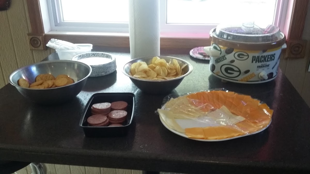 Showboat Burgers and Beer Photo 9