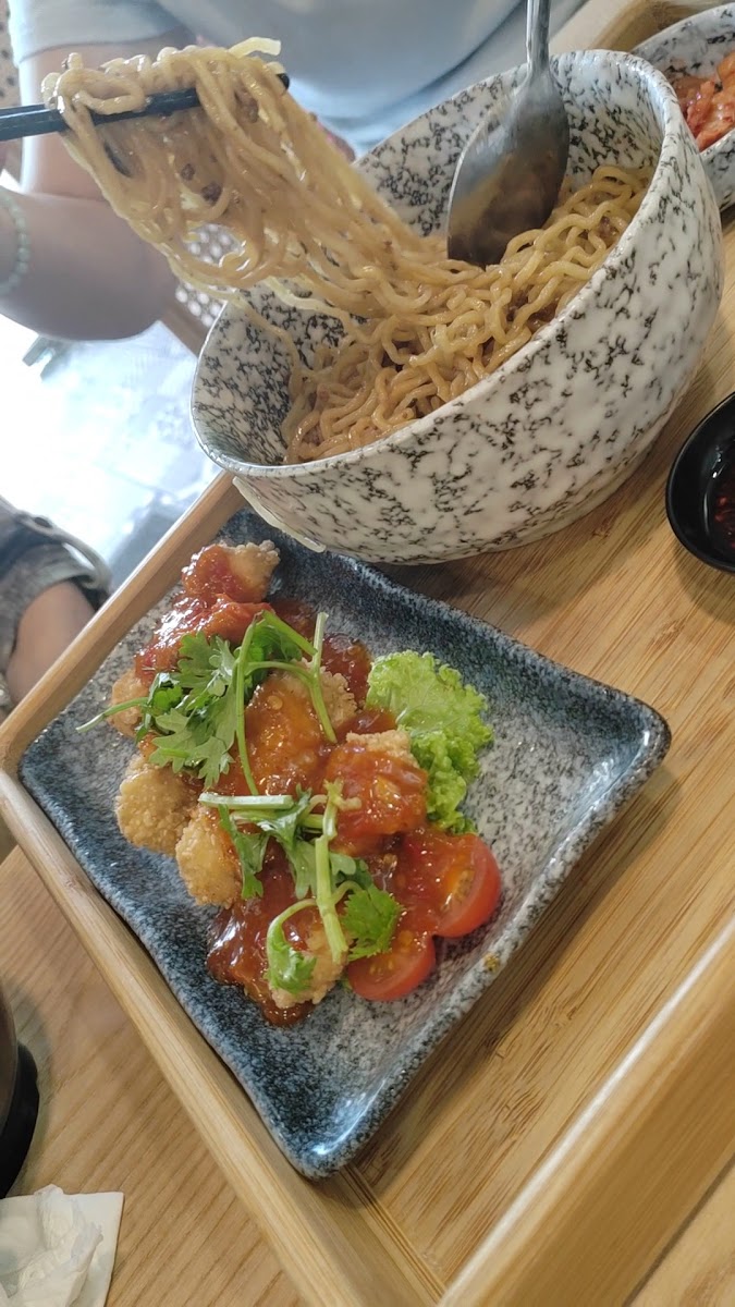 Dragon Noodle 龍鬚麵 Golden Triangle 2 Photo 2