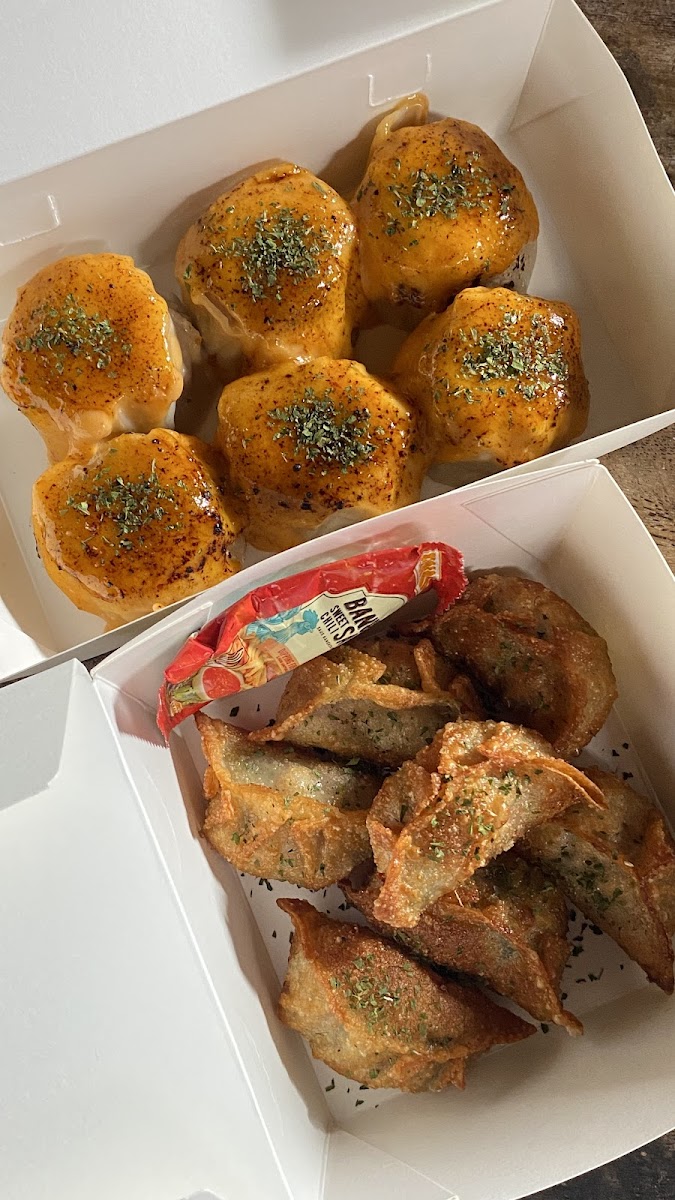 Steamy Bites House Photo 5