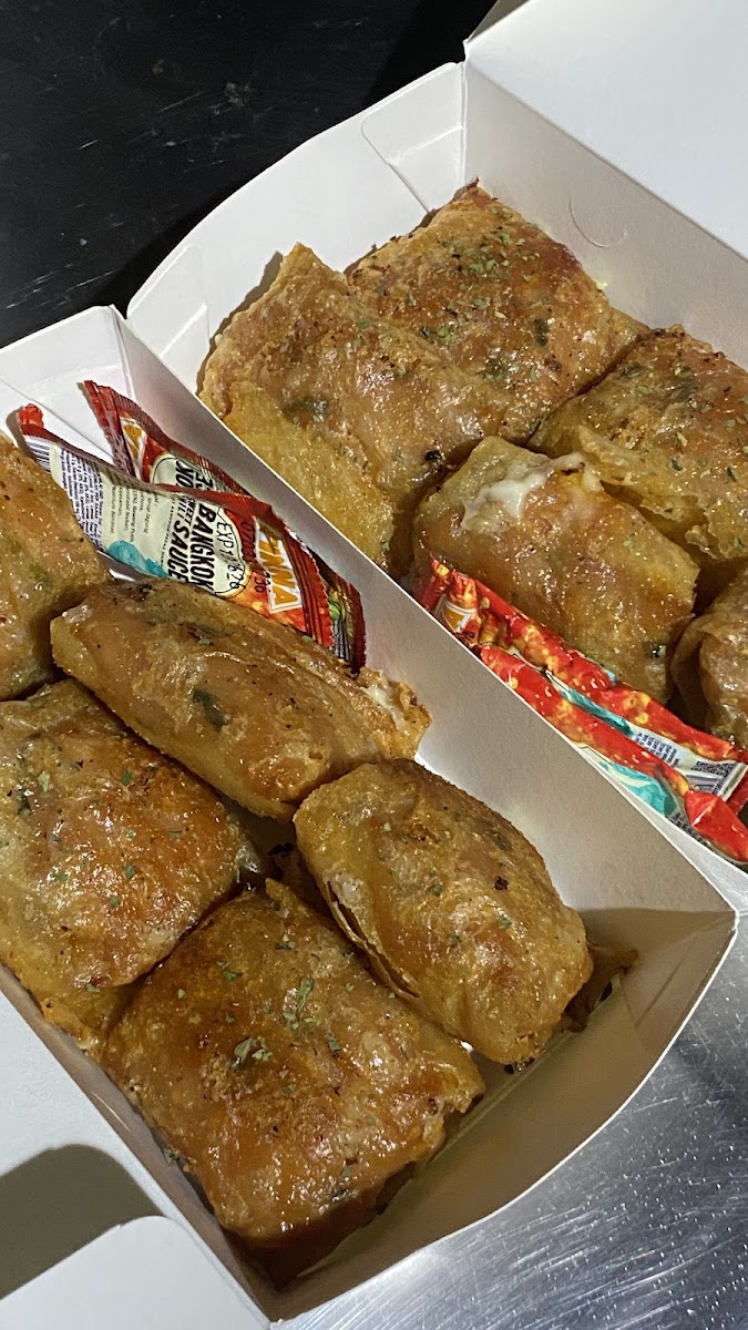 Steamy Bites House Photo 9