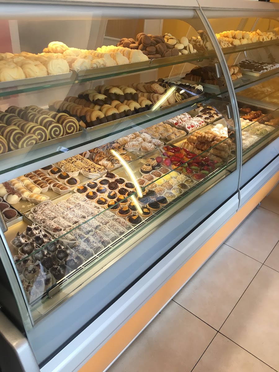 Gelateria Pasticceria Photo 3