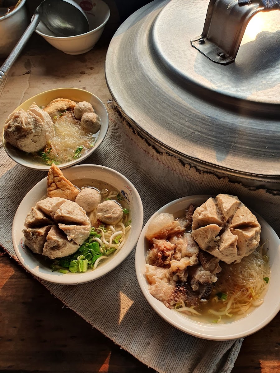 MIE AYAM & BAKSO SOLO MAS TRISNO Photo 3