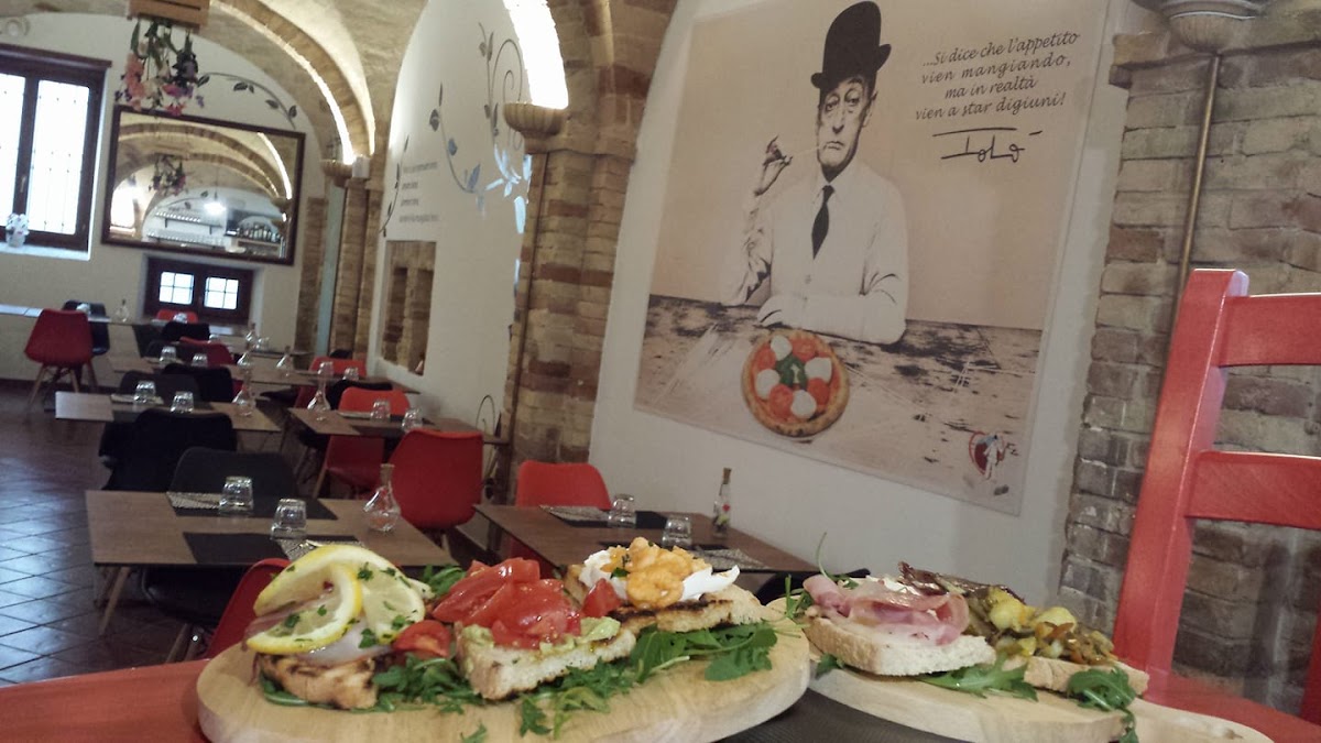 Pizza & Cor Mosciano Sant'Angelo Photo 3