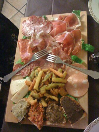 PIZZERIA PUB CABARET Photo 9