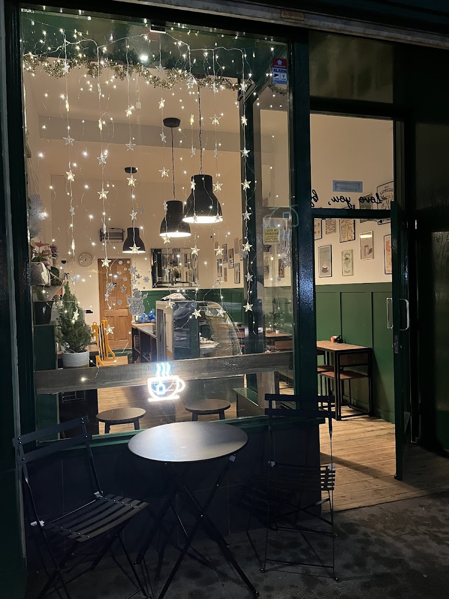 Geva's cafe