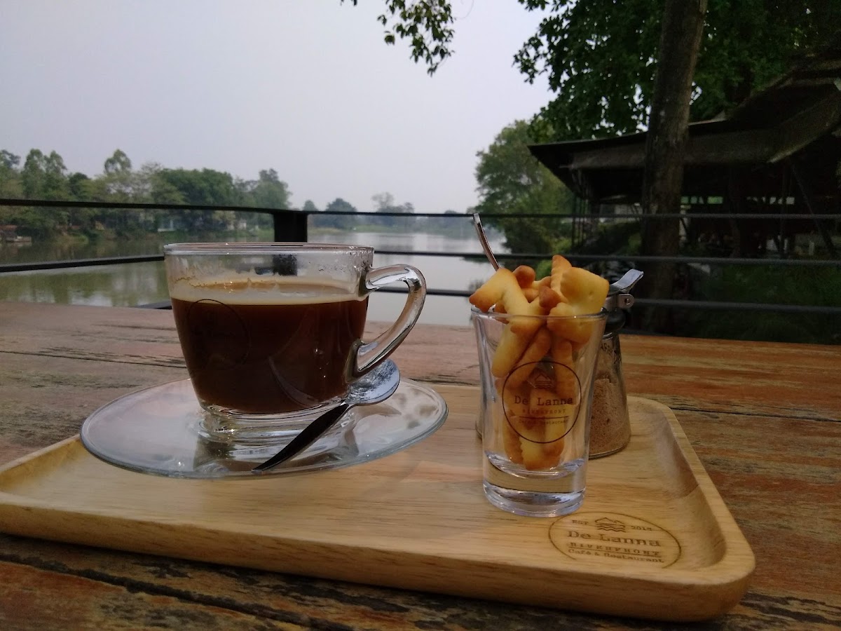 De Lanna Riverfront Café & Restaurant Photo 7