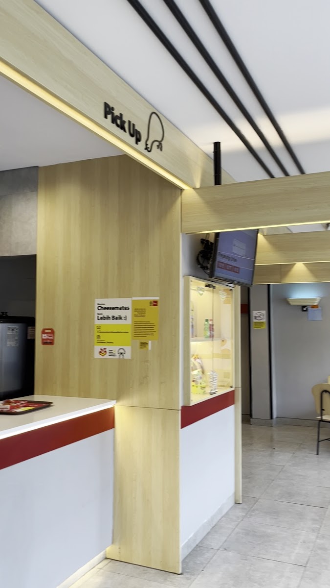 Richeese Factory Wiyung Photo 2
