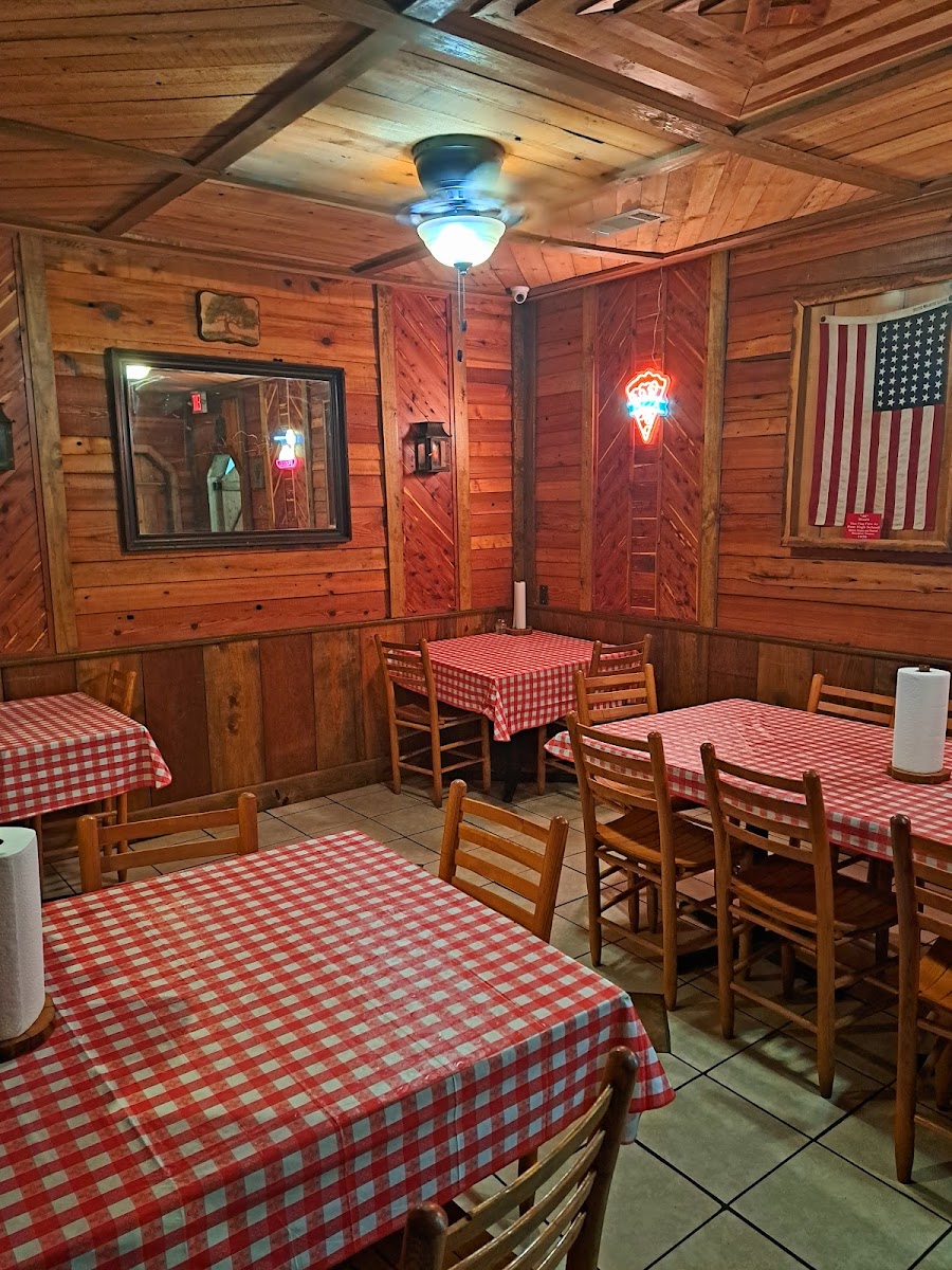 Giovanni's Italian Restaurant Photo 3