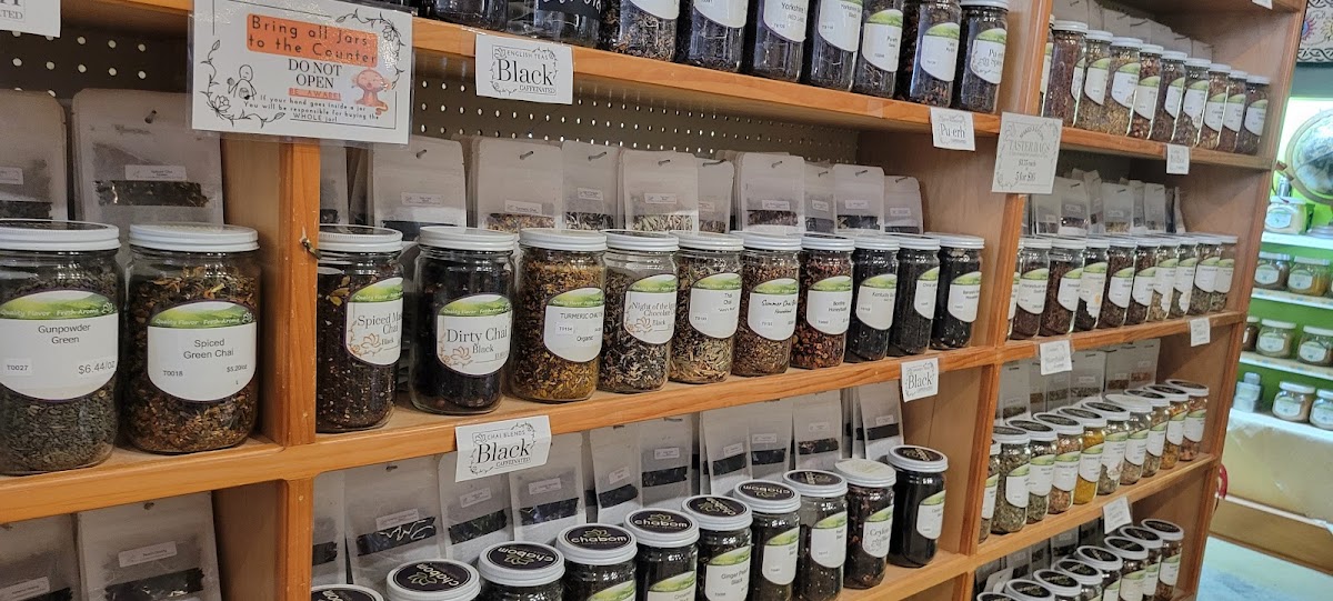 Chabom Teas + Spices Photo 2