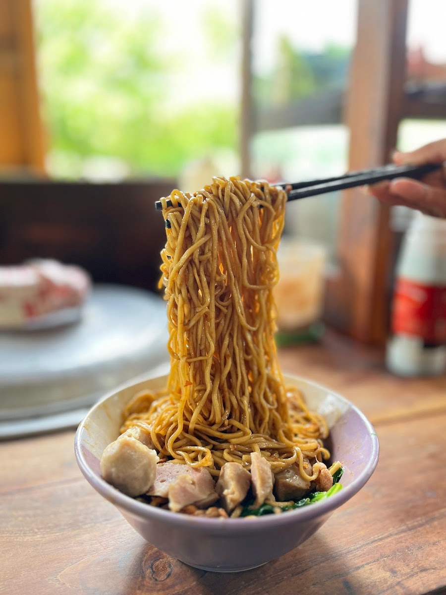 MIE AYAM & BAKSO MBAK MEGA ASLI WONG SOLO Photo 3