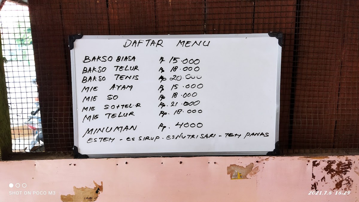 MIE AYAM & BAKSO MBAK MEGA ASLI WONG SOLO Photo Menu 3