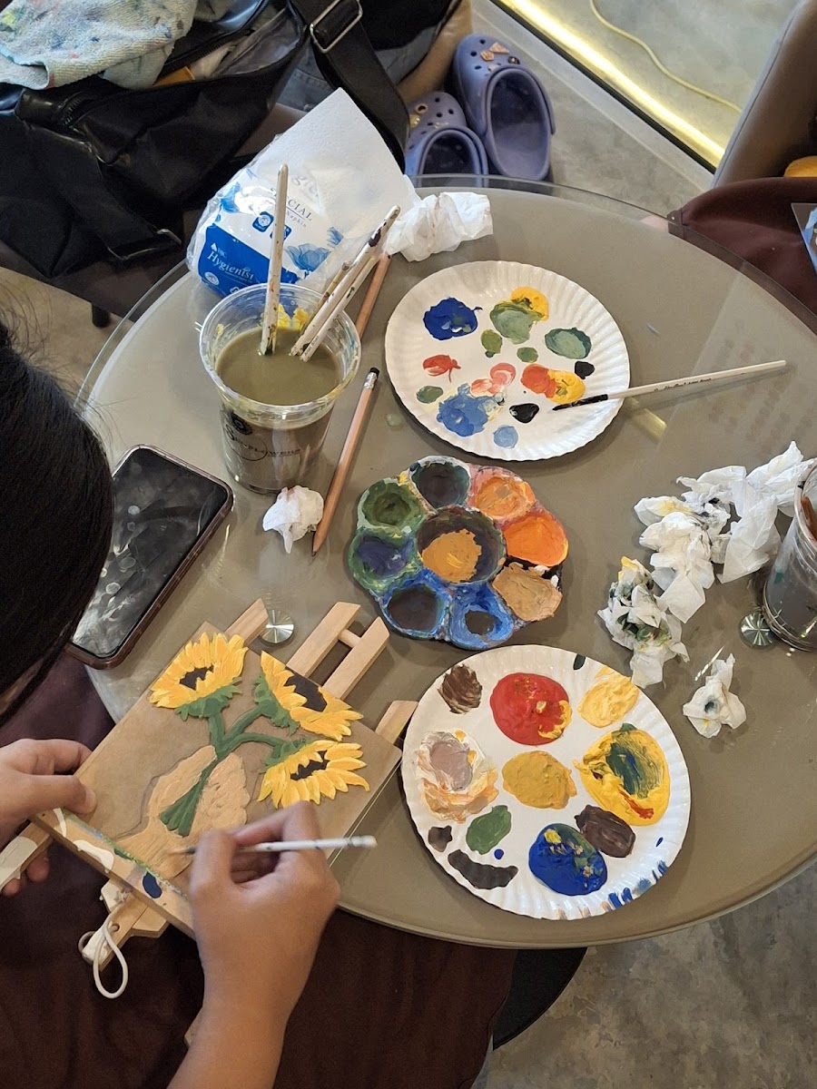 Sunflowers cafe and painting Photo 10