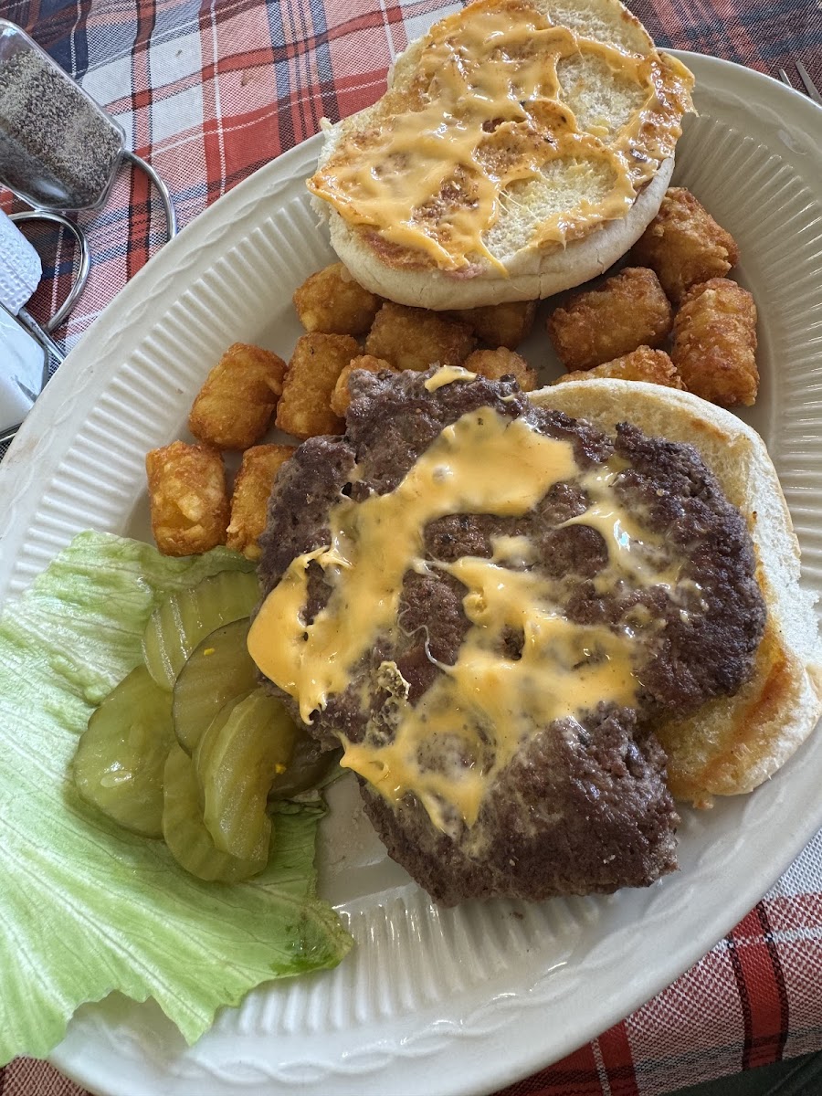 Hometown Diner Photo 9