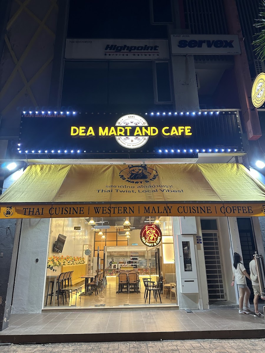 Dea Mart & Cafe • Kota Laksamana
