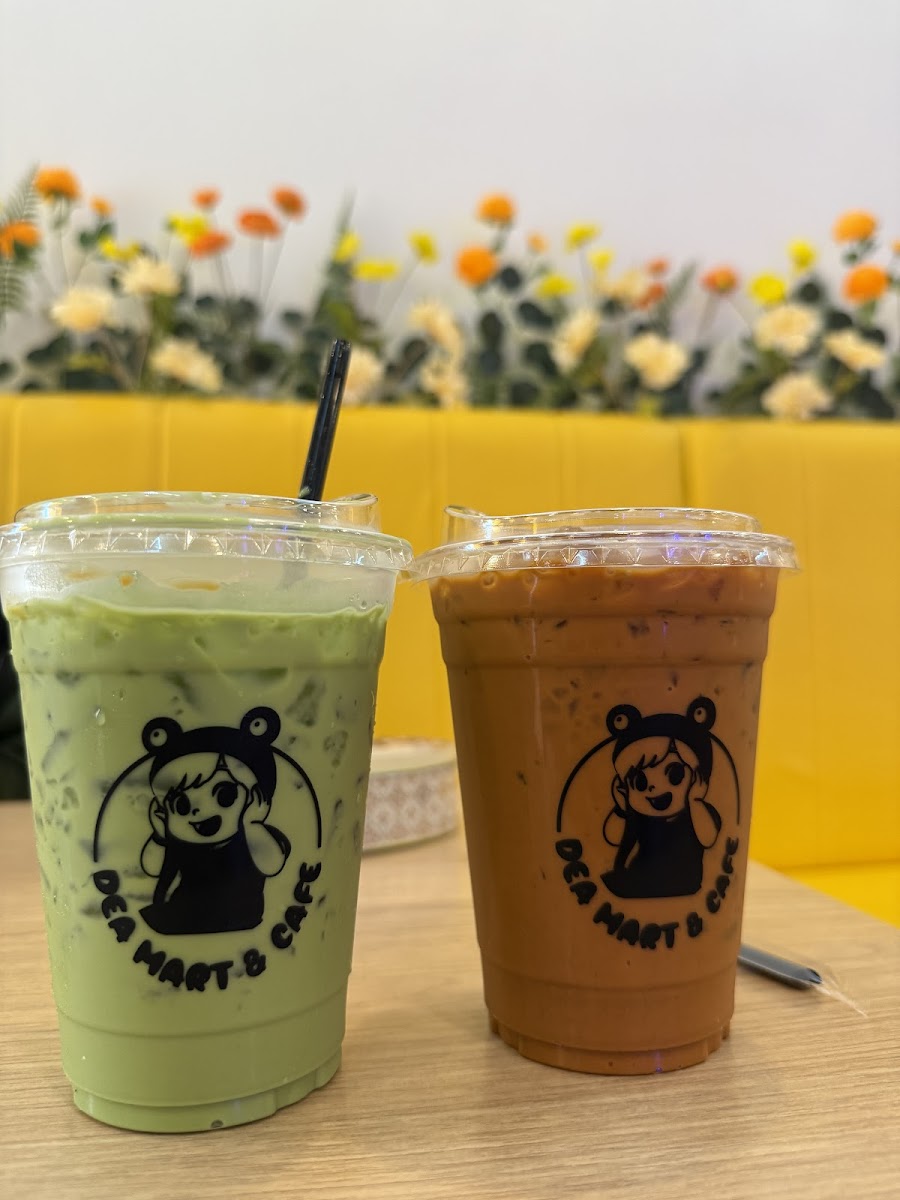 Dea Mart & Cafe • Kota Laksamana Photo 3