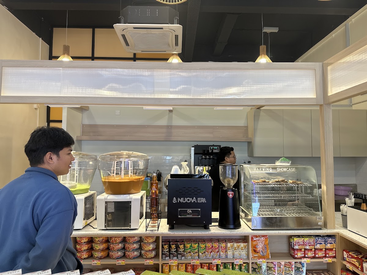Dea Mart & Cafe • Kota Laksamana Photo 7