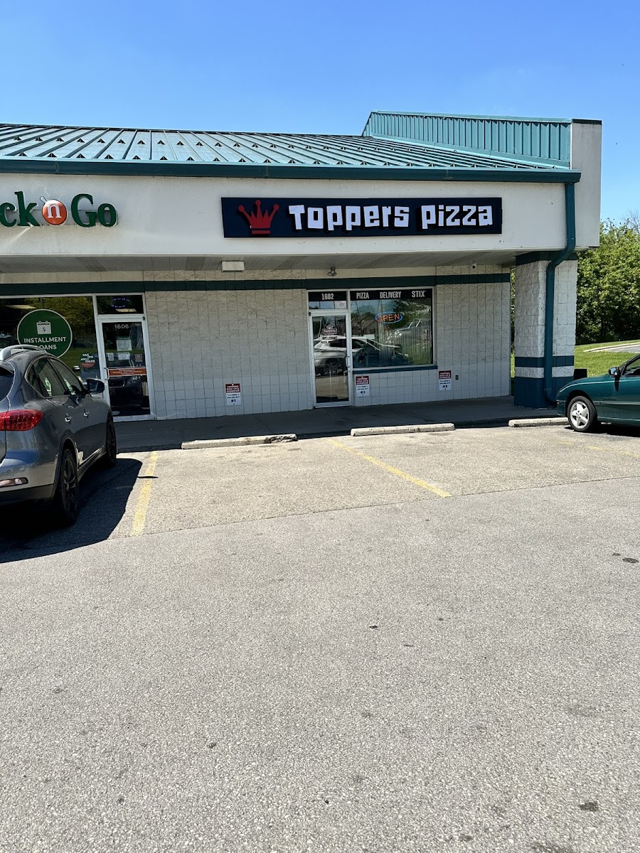 Toppers Pizza