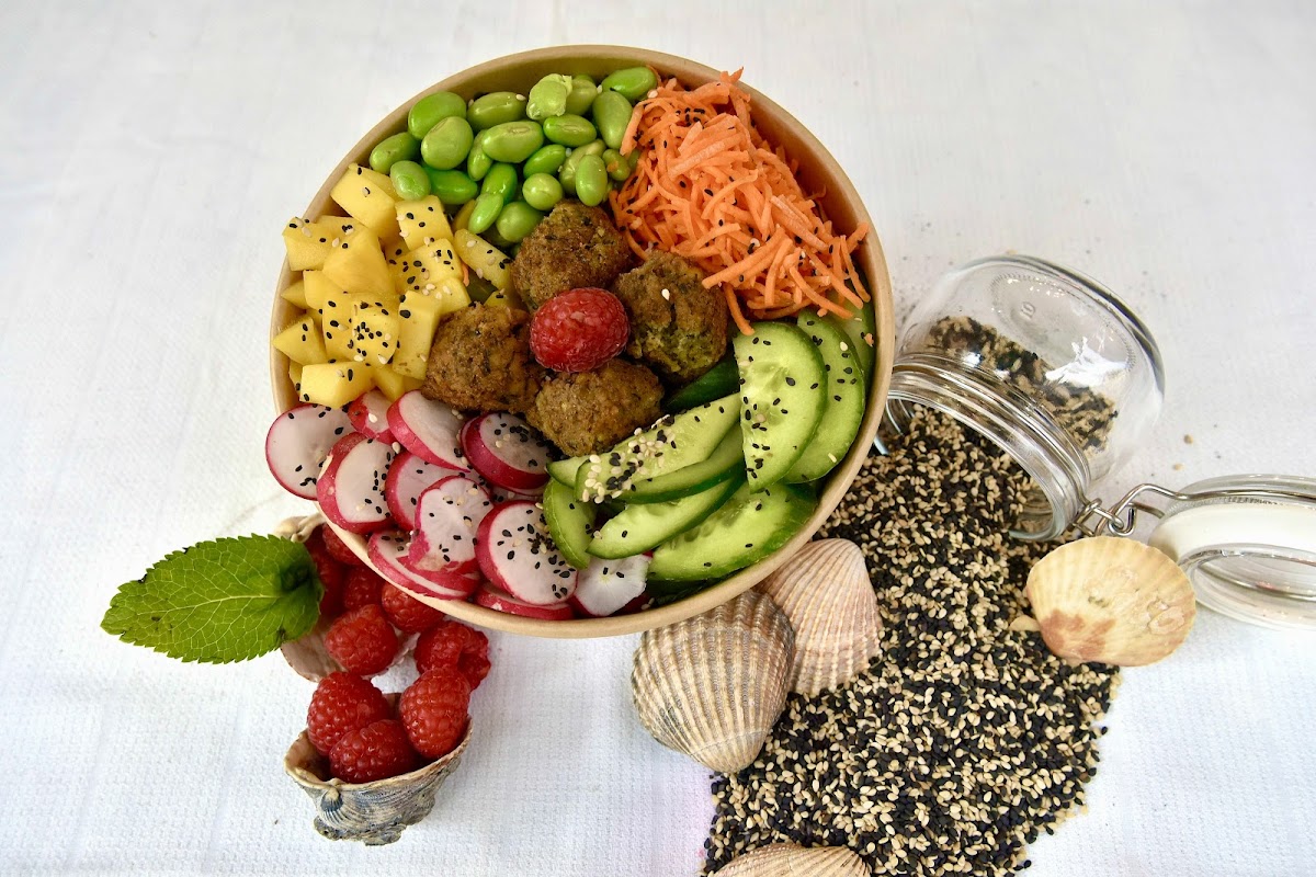 Poke & Shake Photo 6