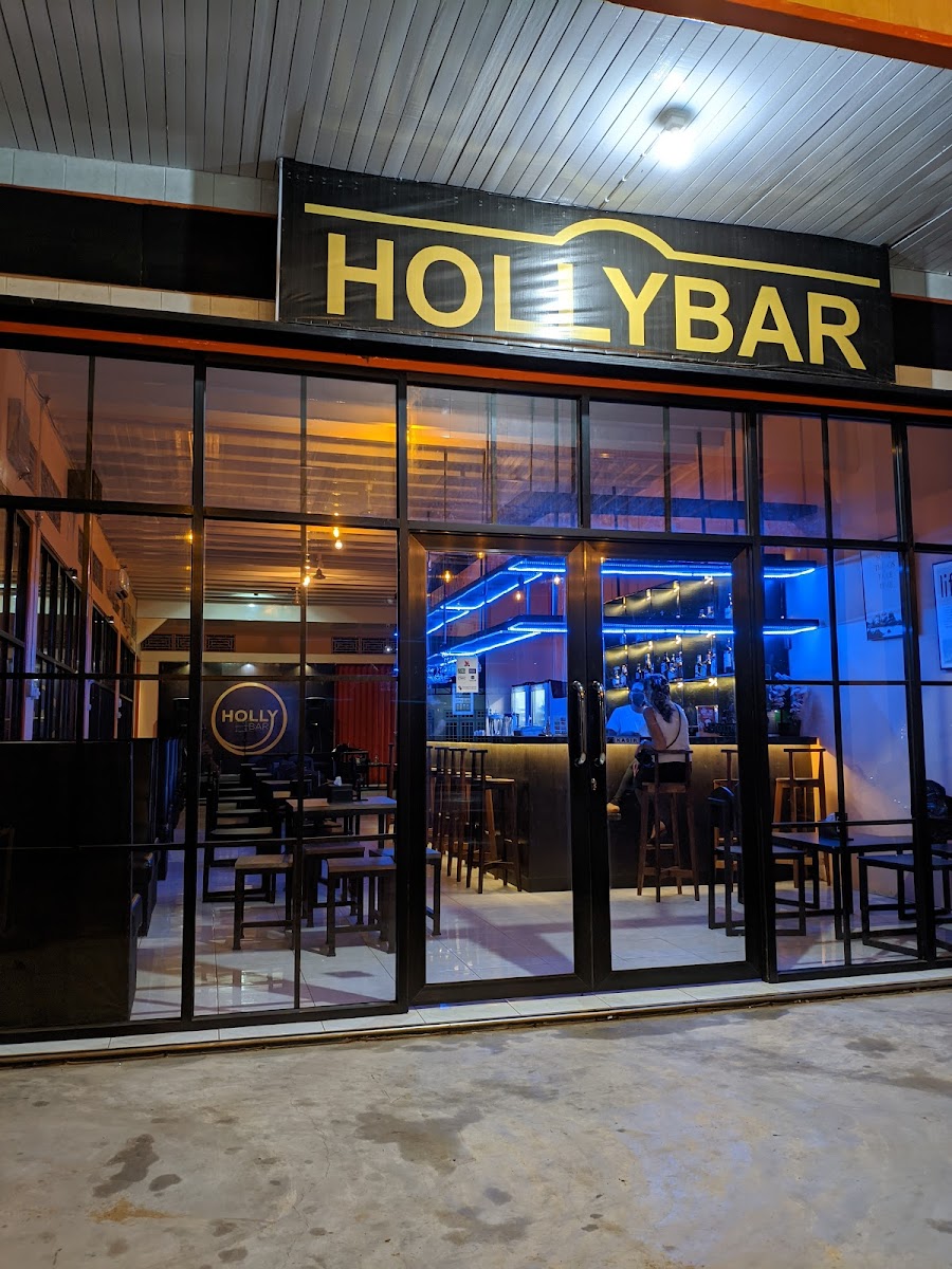 HOLLYBAR