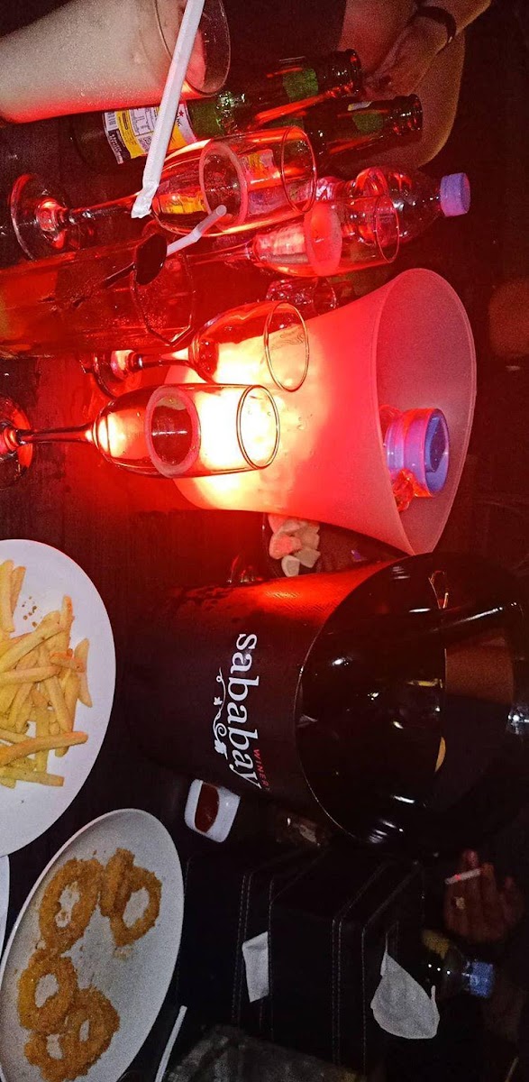 HOLLYBAR Photo 7