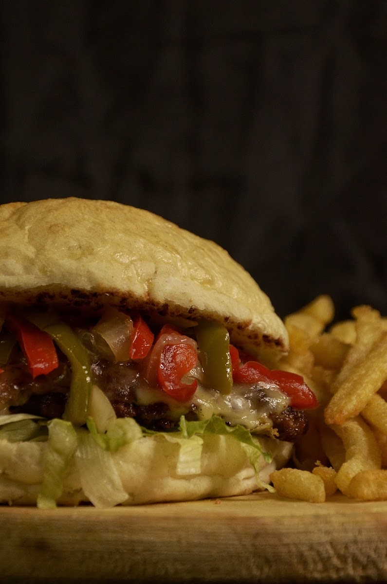 Gumbarr Burgers Photo 7