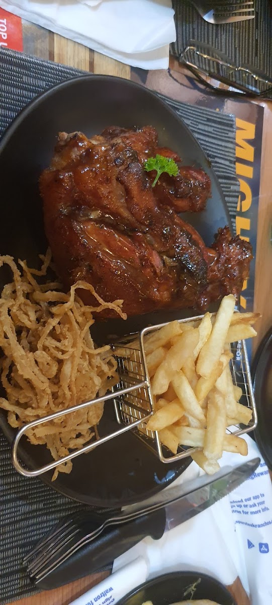 Golden Feather Spur Halaal Photo 10