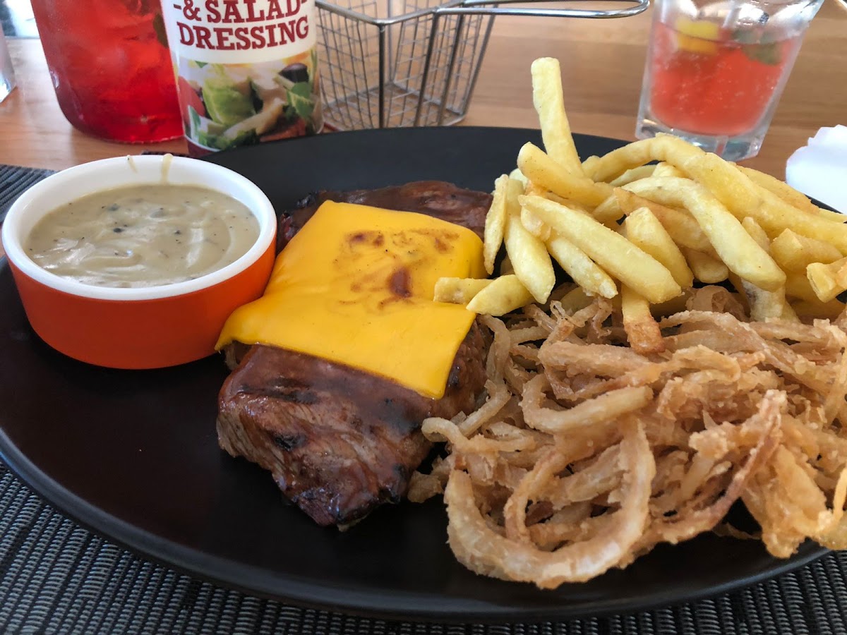 Golden Feather Spur Halaal Photo 7