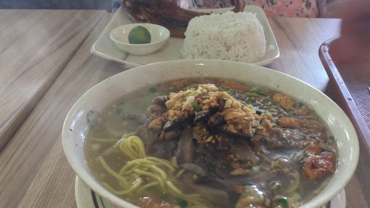 Ted's Oldtimer Lapaz Batchoy - La Sallete, Valeria St. Photo 2