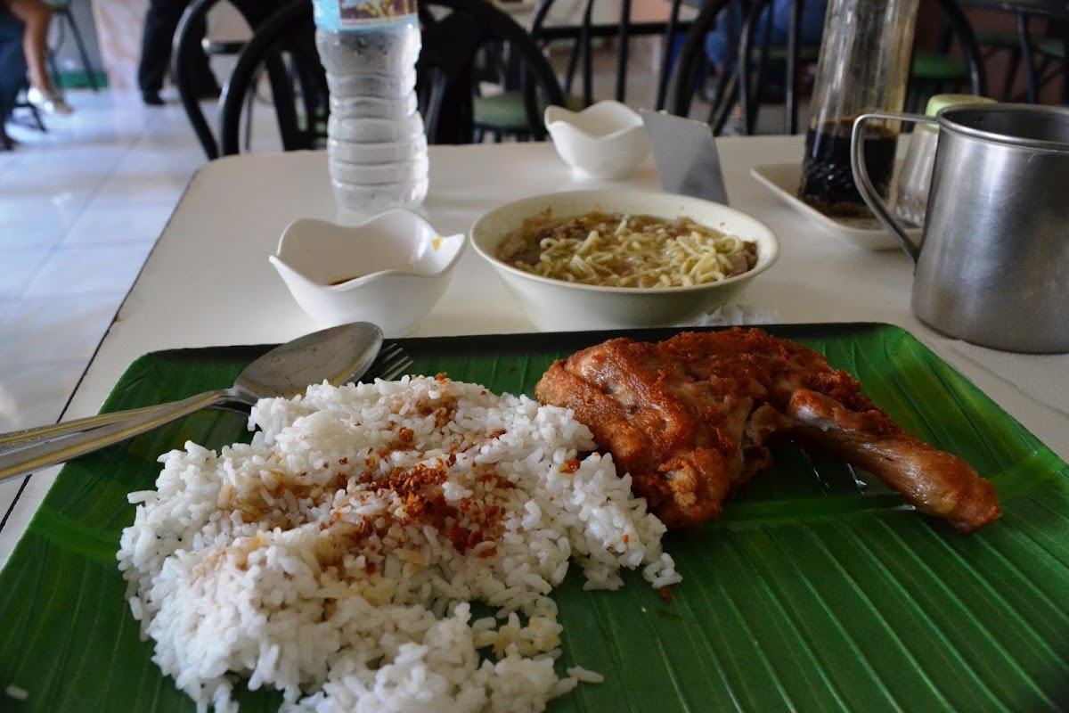 Ted's Oldtimer Lapaz Batchoy - La Sallete, Valeria St. Photo 6
