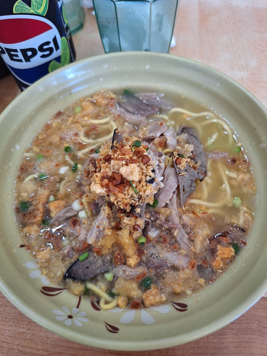 Ted's Oldtimer Lapaz Batchoy - La Sallete, Valeria St. Photo 7