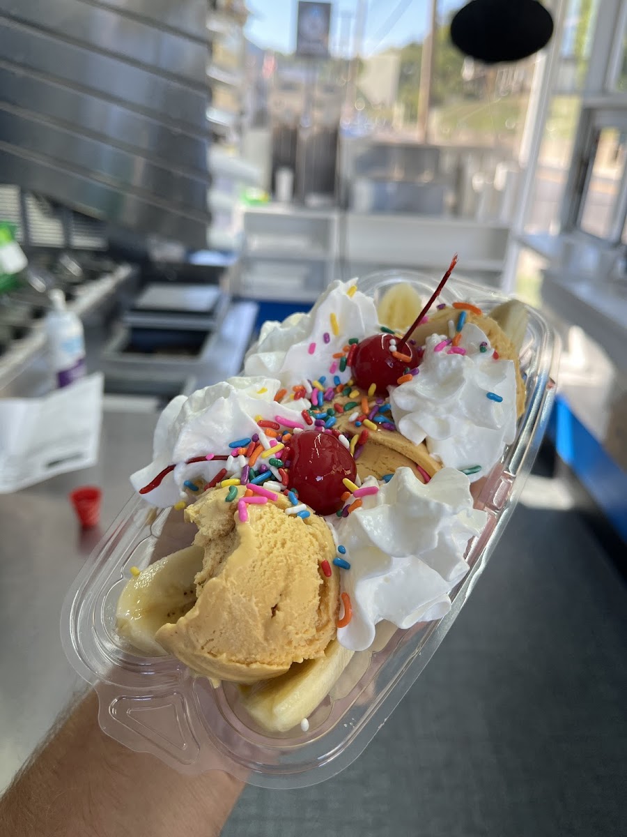 Dupe’s Scoops Photo 6