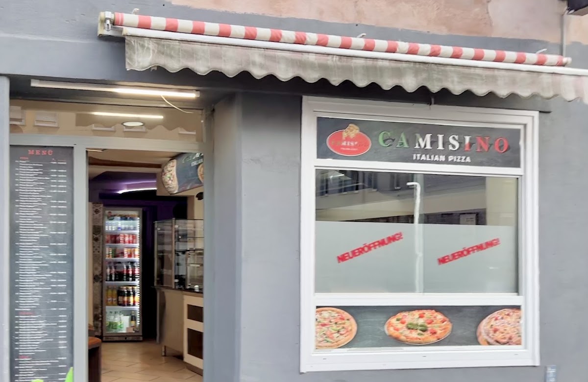 Camisino Pizza Photo 4