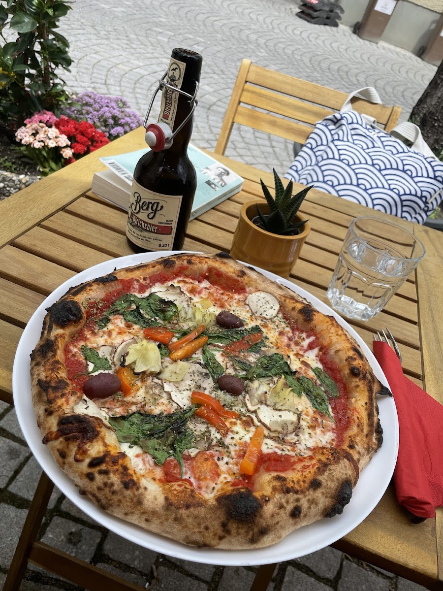 Ahis Pizza, Ulm Photo 10