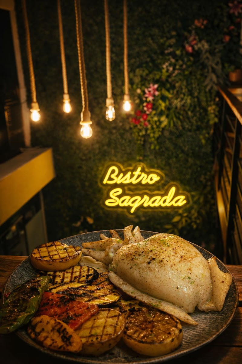 Bistro Sagrada Photo 4
