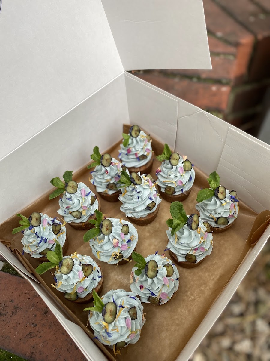 Plants & Cakes - Raw Cakery & Juice bar Photo 3