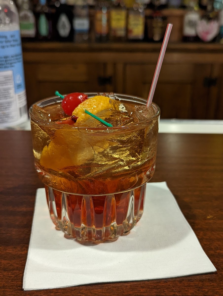 Ye Olde Hotel Bar & Restaurant Photo 10