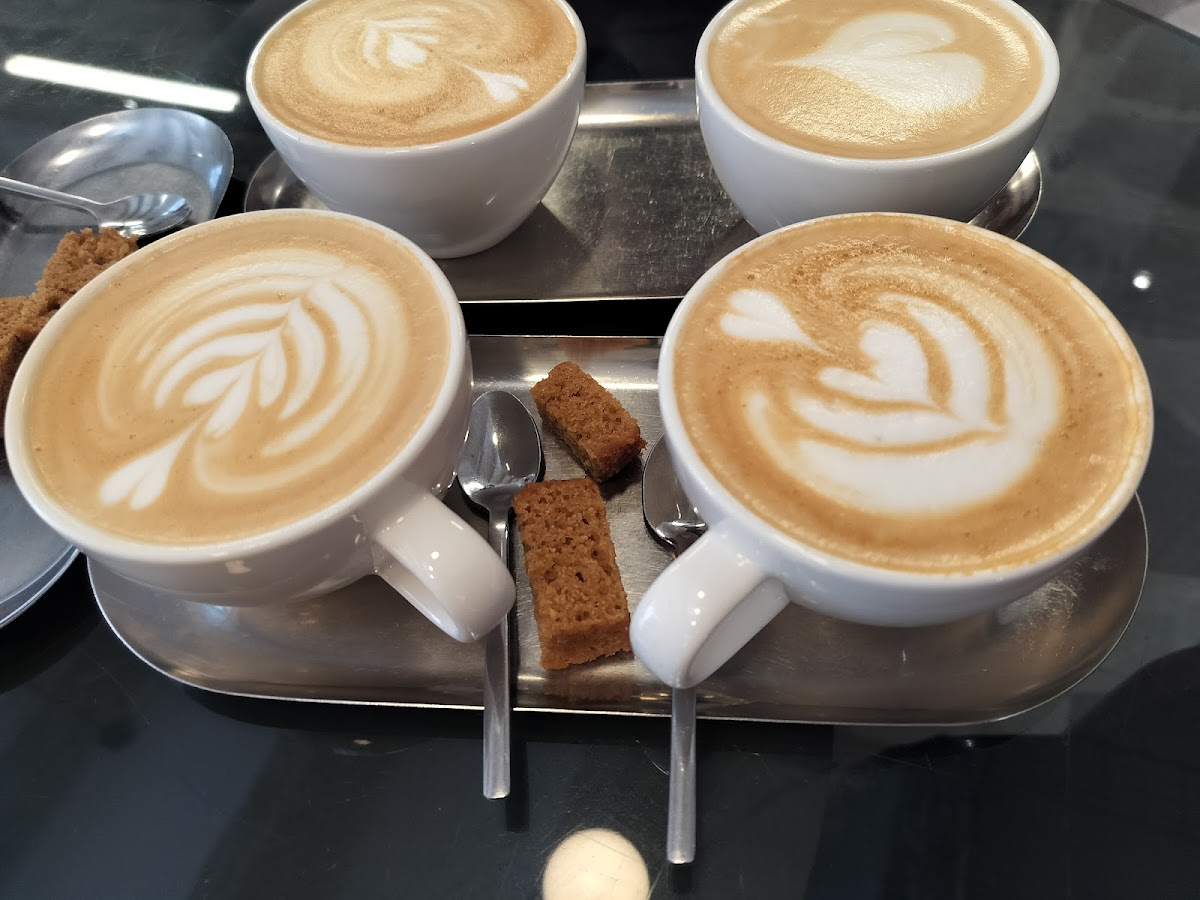 Onda Cafe Foundation Photo 3