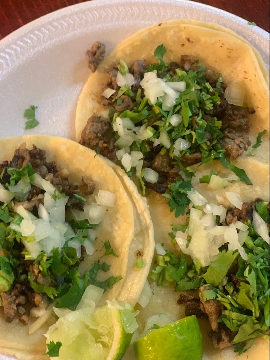 Los Tres Amigo Taqueria Inc Photo 6