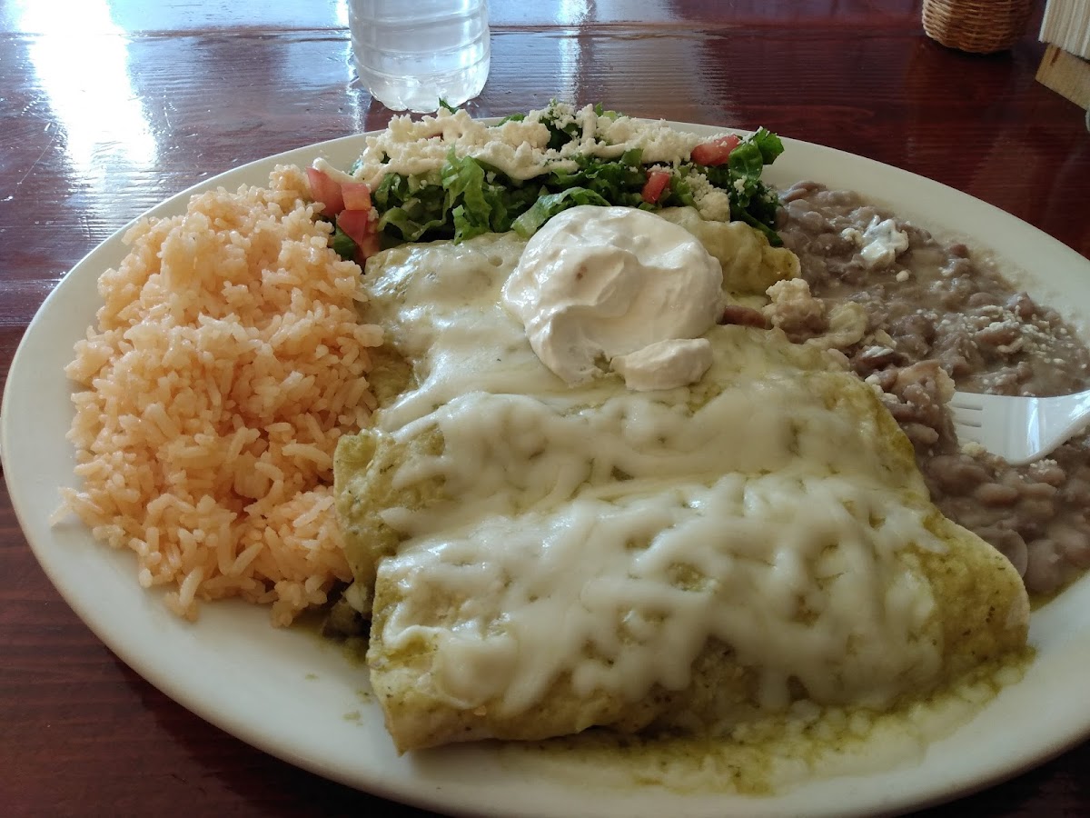Los Tres Amigo Taqueria Inc Photo 9